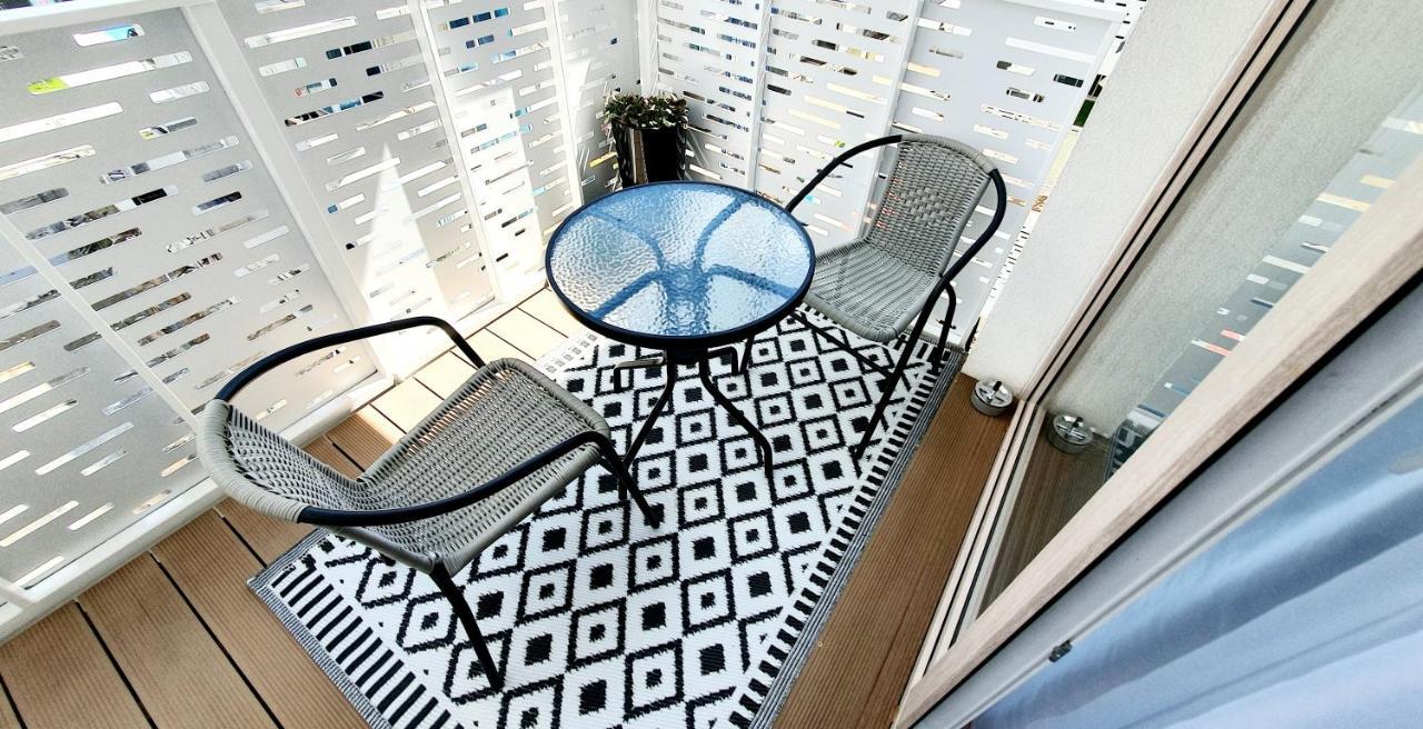 Apartament SONIA *SAUNA*FITNESS*BAREK*GARAŻ* 凯尔采 外观 照片